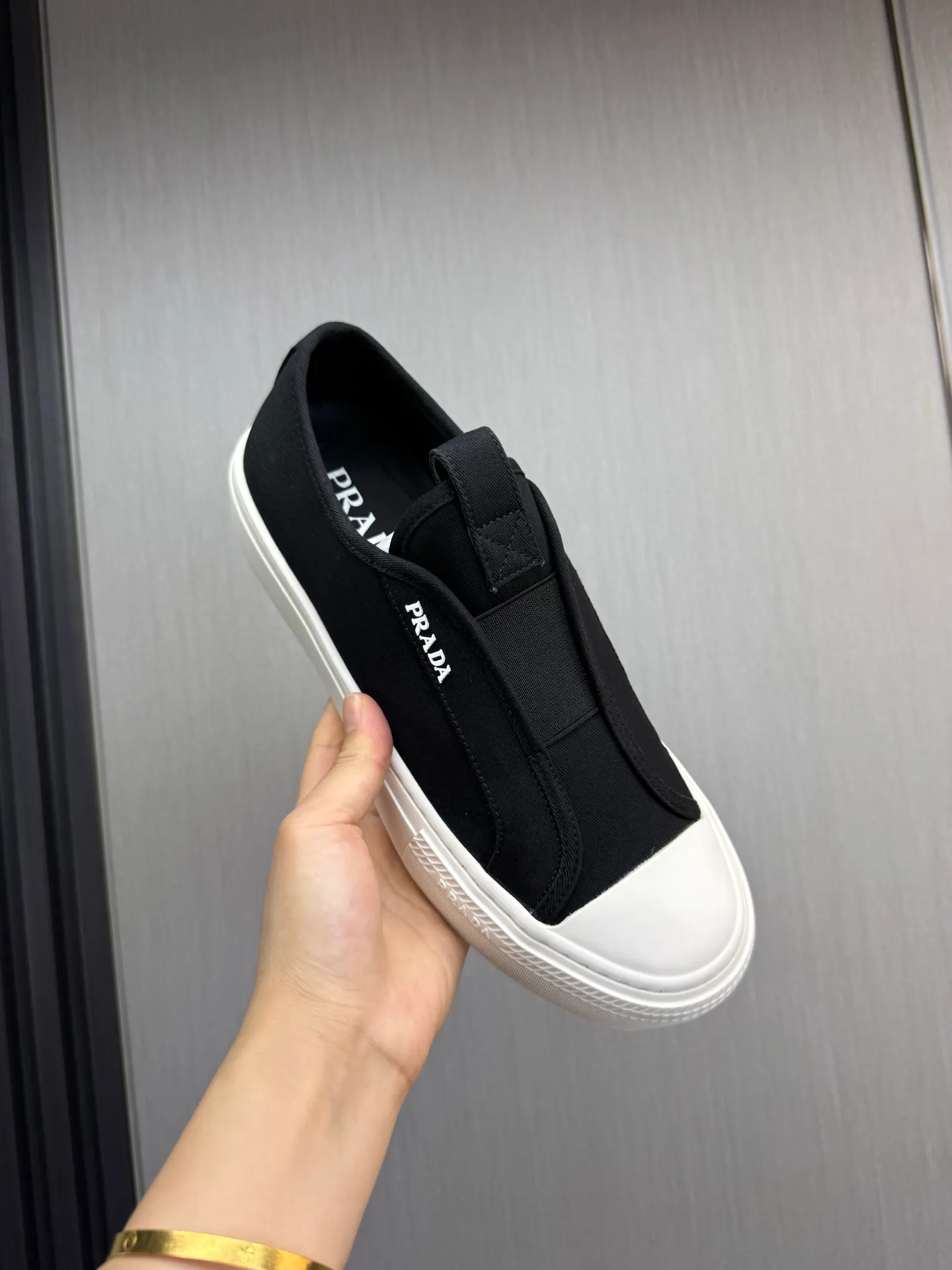 Men's shoes 560💰 [PRADA] Popular canvas shoes in the men's shoe counter, synchronized with the official website, 1 high-quality shipment ✔️Original canvas + cowhide lining, 1🆚1 replica, original sole, 38-45 (45 customized, non-refundable)